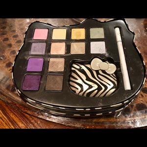 Hello Kitty wild Thing Makeup Palette